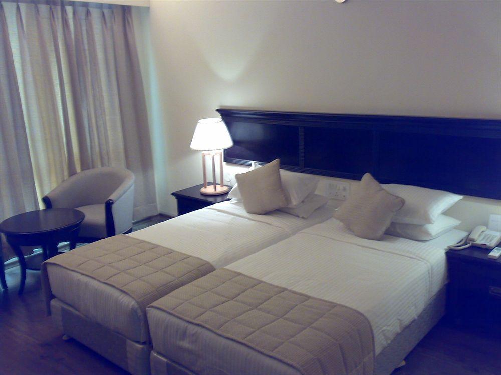 Inventree Hotels & Resort Hinjawadi Exterior photo
