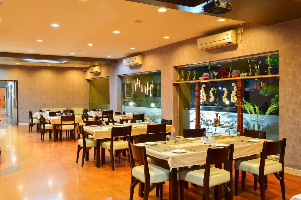 Inventree Hotels & Resort Hinjawadi Exterior photo