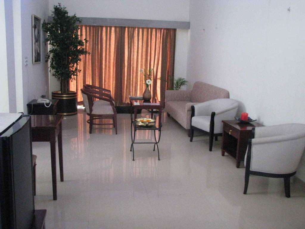 Inventree Hotels & Resort Hinjawadi Exterior photo
