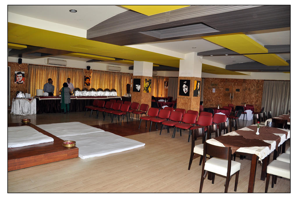 Inventree Hotels & Resort Hinjawadi Exterior photo